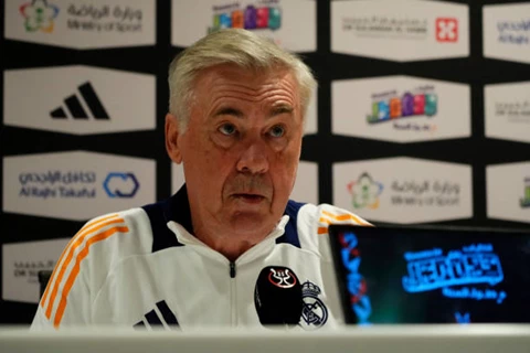 أنشيلوتي: نحترم ما يقوله مودريتش.. وفالفيردي يؤدي أينما وضعته بالملعب